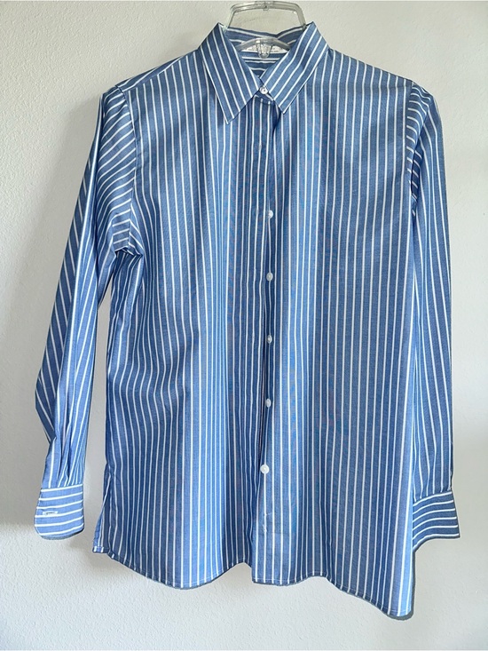 Foxcroft Tops - Foxcroft Classic Blue Stripe Lady’s Button-Up Shirt wrinkles free size 4